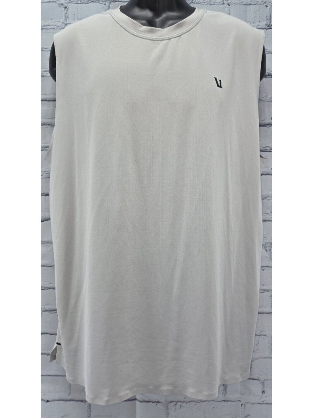 Vuori Mens Gray Sleeveless Performance Tank Top XL With Logo